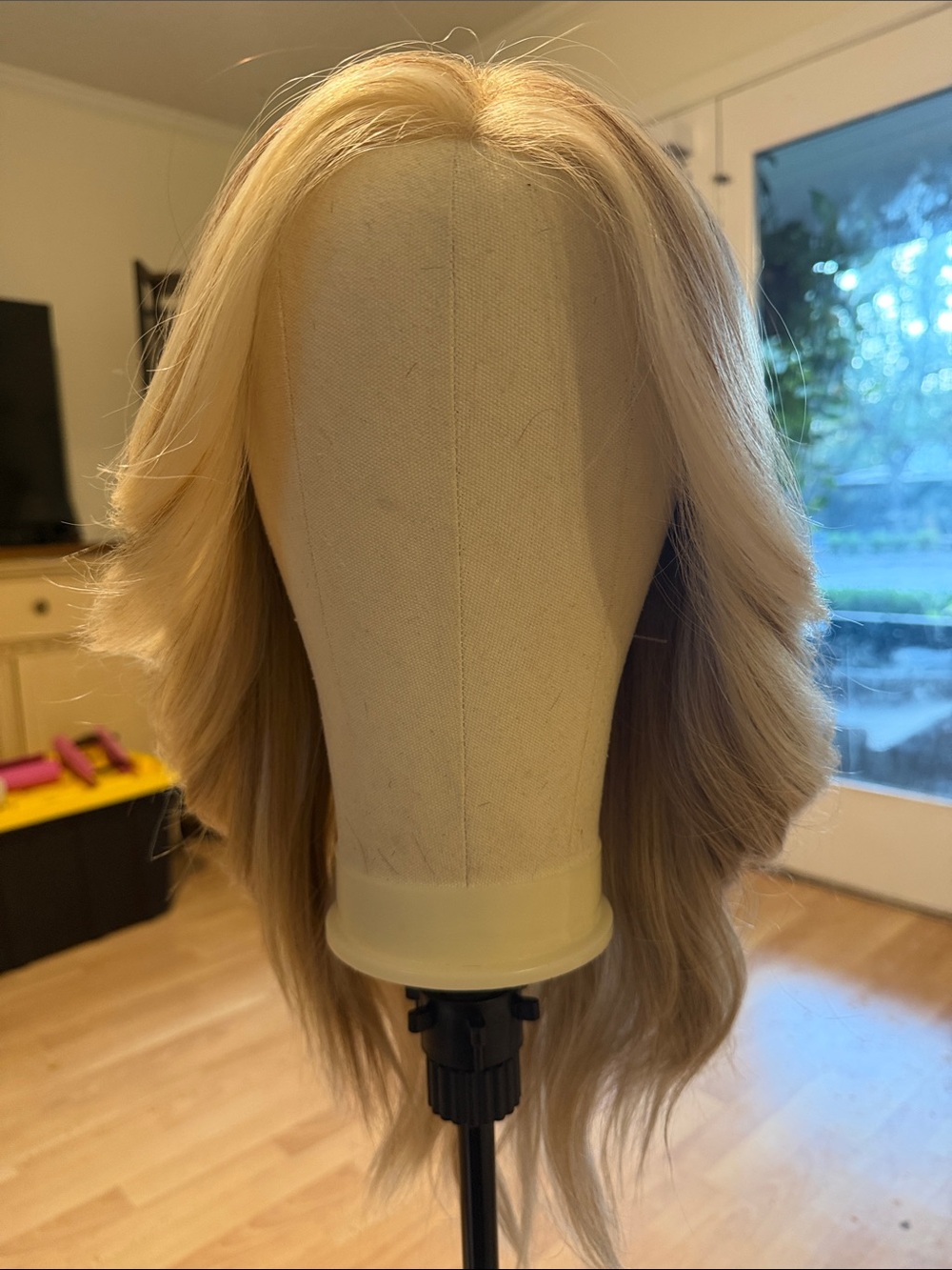 Blonde Women's Wig with Soft Waves